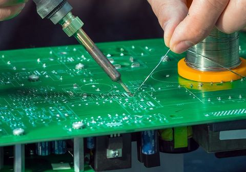 Guide to PCB Manufacturing: Process, Innovation, and Industry Knowledge