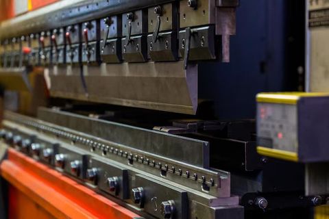 Complete Guide to Circular Saw Machines for Industrial Cutting and Material Processing