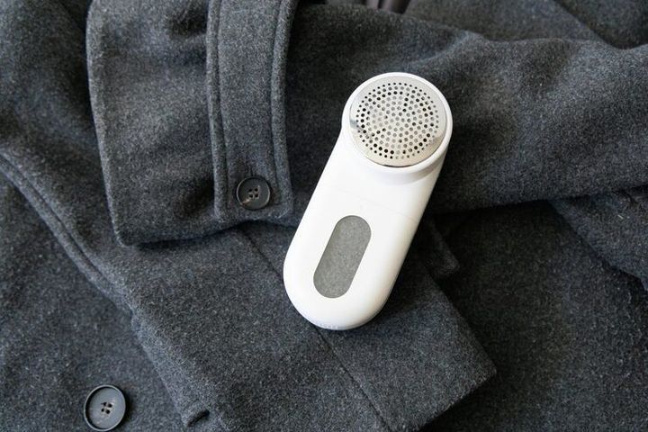 Portable Steamer Details: Water Tanks, Heating Elements, Steam Output and Operating Features