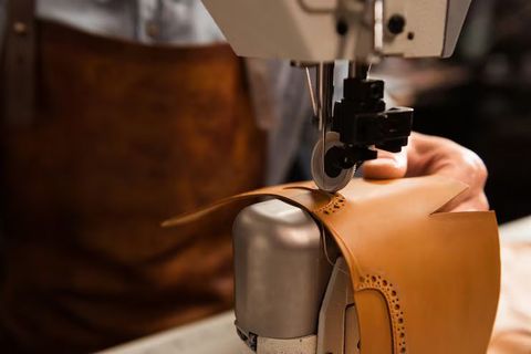 CNC Machine Explained: Types, Components, Working Process, Applications and Key Features