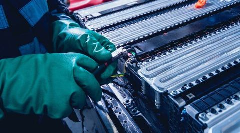 Air Compressor Insights: Technologies, Components and Industrial Applications