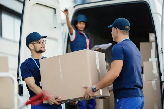Logistics Services Guide: Shipping Methods, Storage Solutions, Delivery Networks and Freight Management