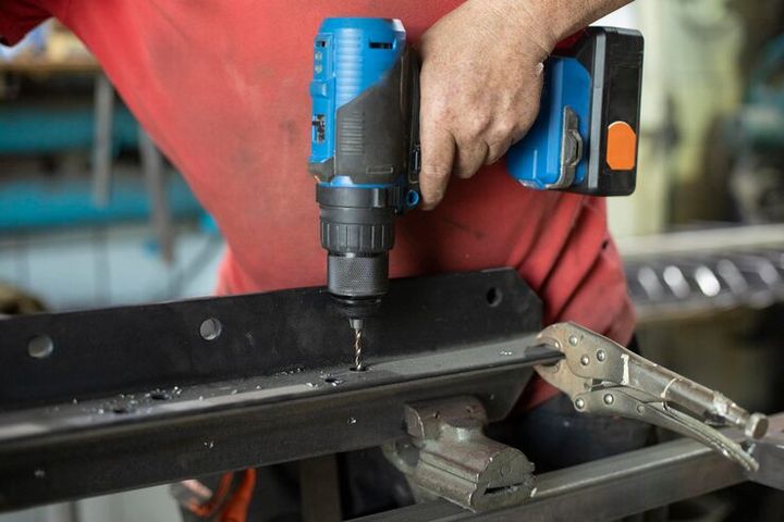 Guide to Selecting the Right Drilling Machine: Features, Types & Smart Choices