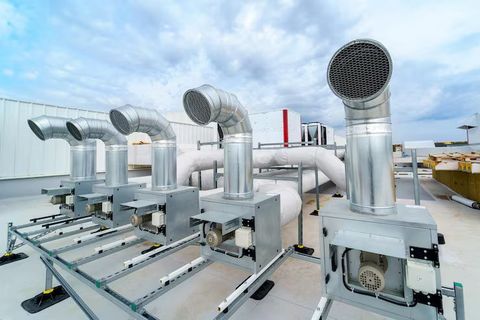 Smart Traffic Control Systems Explained: Components, Technologies, Applications and Benefits