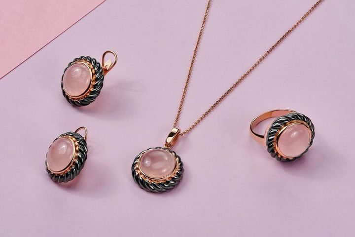 Vintage Rose Gold Jewelry Designs Knowledge of Classic Craftsmanship and Design Elements