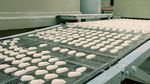 米加工機械を探る：炊飯米やおにぎりが大規模に製造される仕組み