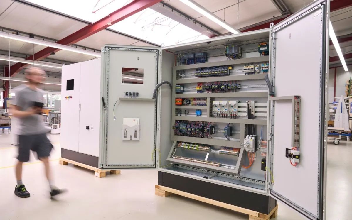Guide to Industrial Electrical Components: Essential Tools for Modern Power Systems