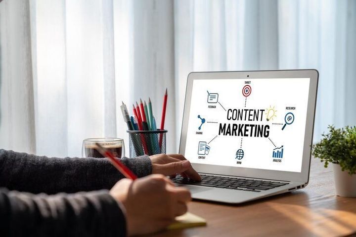 Online Marketing Explained: Strategies, Channels, Campaigns, Benefits and Key Considerations