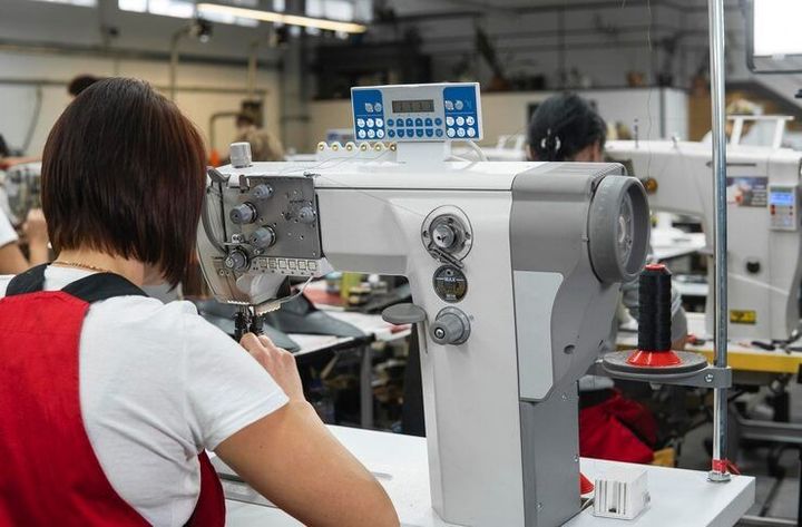 Flat Lock Machines Explained: Types, Components, Stitching Methods, Uses and Key Features