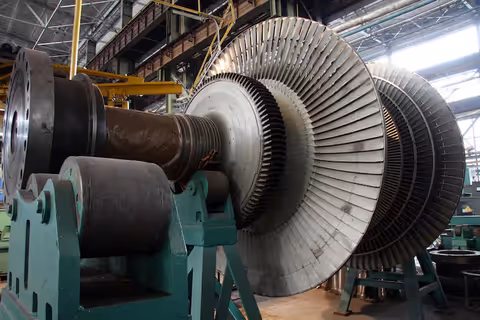 Industrial Gas Turbines: A Guide to Components, Power Generation, Efficiency and Maintenance