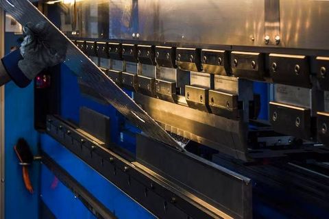 Arc Welding Machines Guide: Welding Methods, Components, Applications, Performance and Safety
