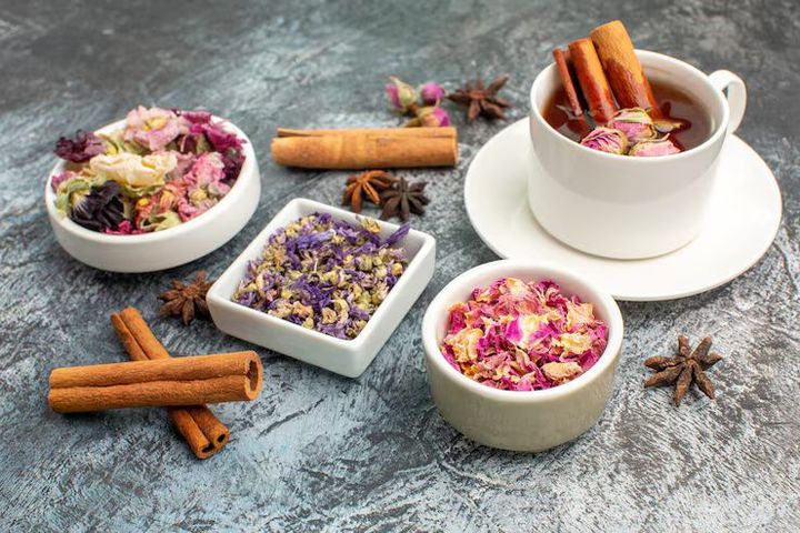 Herbal Drinks Explained: Ingredients, Health Benefits, and Usage Tips