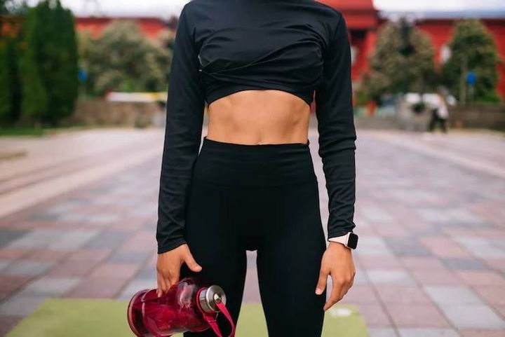 Athleisure Wear Explained: Types, Key Features, Styling Ideas and Latest Trends