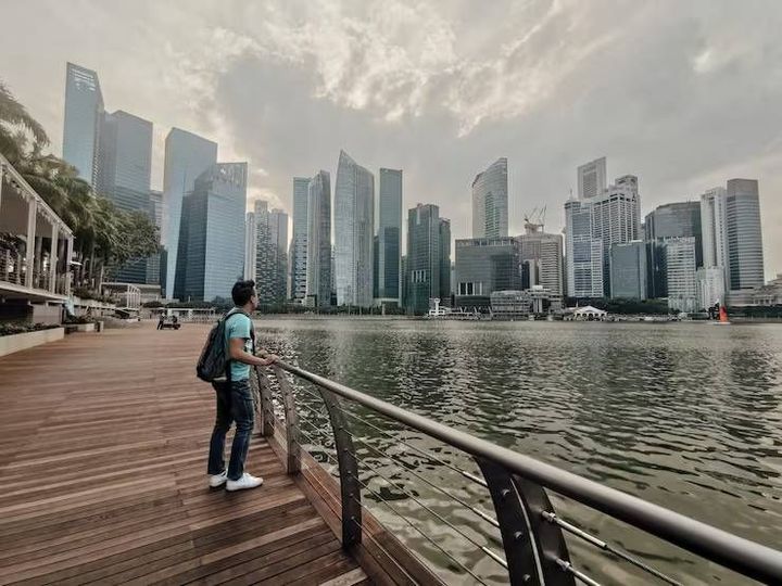 Singapore Urban Exploration Guide With City Attractions and Travel Insights
