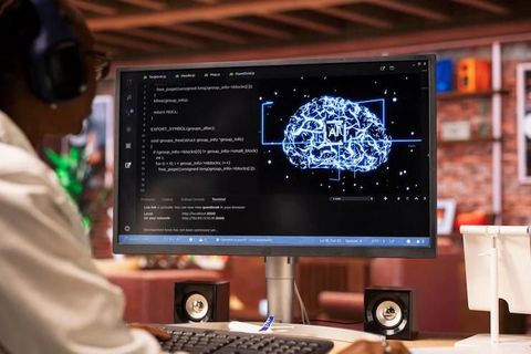 Machine Learning Course Overview: Topics, Programming Skills, Projects and Learning Outcomes