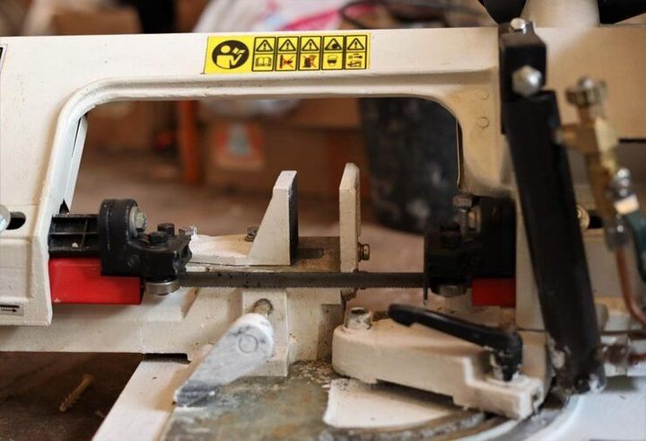 Label Die Cutting Machines Guide: Designs, Working Principles, Materials and Production Uses