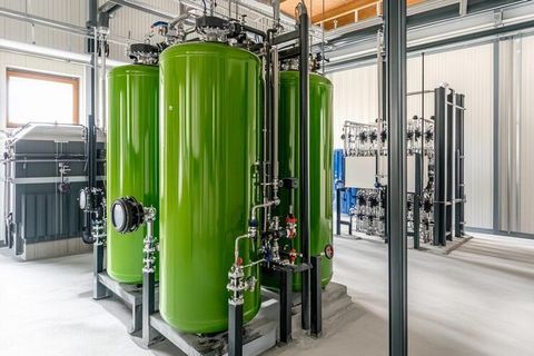 Industrial Machinery Explained: Types, Components, Applications, Benefits and Operating Principles