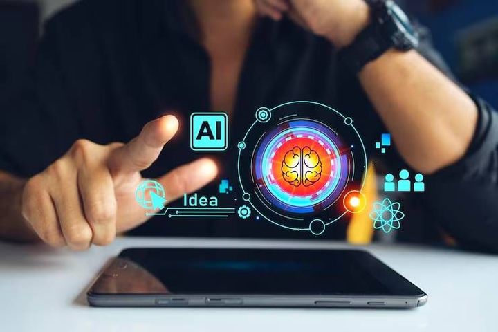 AI Marketing Platforms Guide: Types, Automation Features, Uses, Benefits and Selection Factors