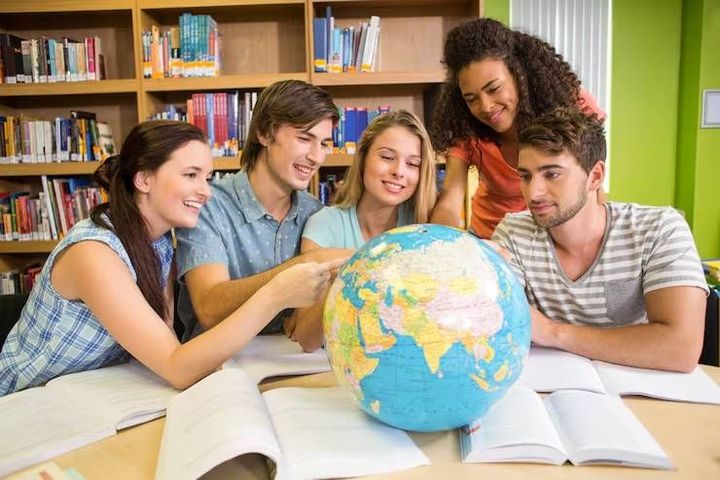 Global Education Destinations Guide With Study Abroad Opportunities and Student Insights