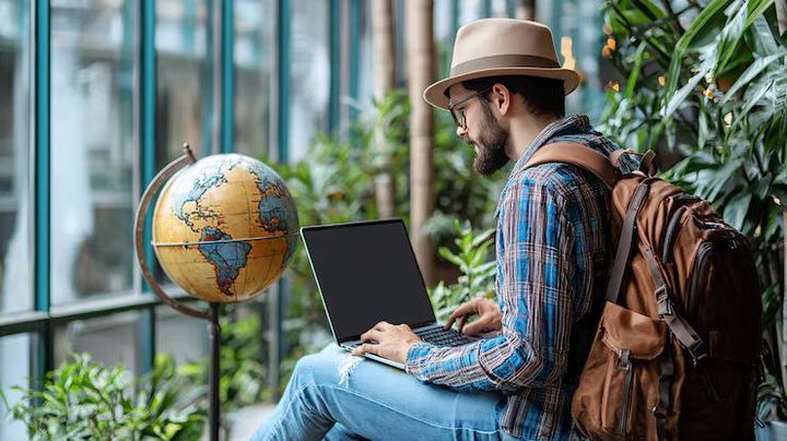 Explore Remote Work Travel With Digital Nomad Tips and Flexible Work Strategies