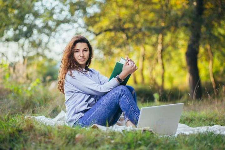 Online Education Guide: Degree Programs, Certifications, Study Options and Learning Platforms