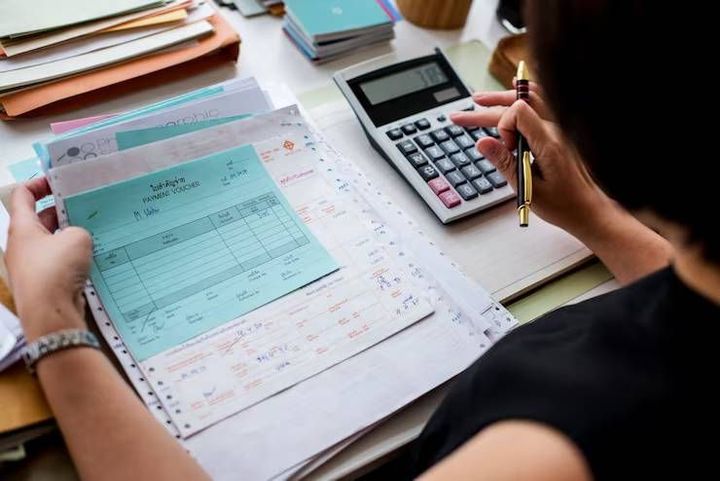 Invoice Financing Information With Cash Flow Management and Business Funding Strategies