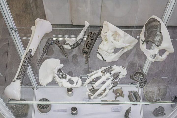 3D Printed Medical Implants Guide: Designs, Materials, Uses, Benefits and Manufacturing Methods