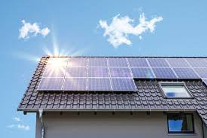 Guide to Solar Battery Systems: Strategies, Solutions, and Recommendations