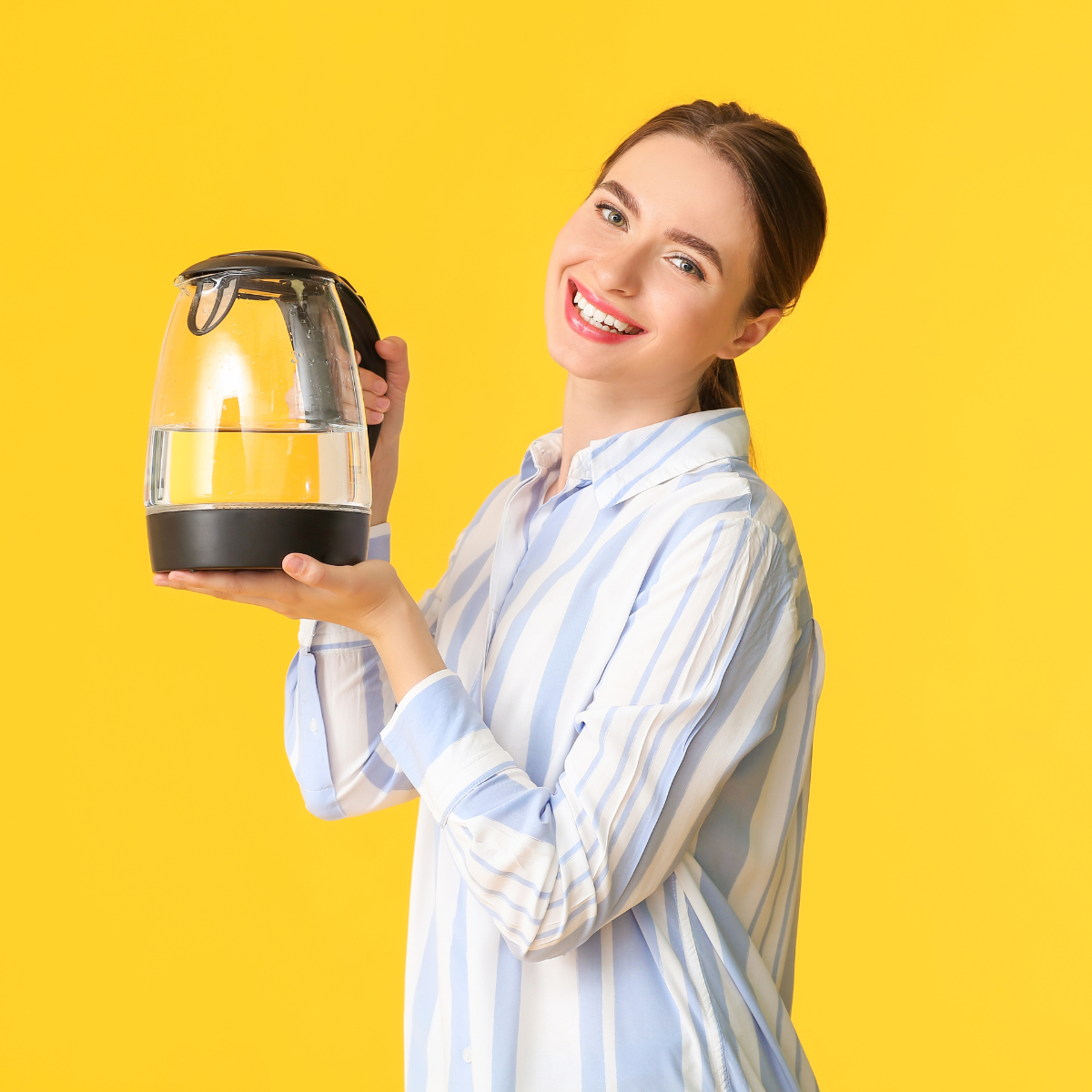 Guide to Electric Kettles & Multi-Cookers for Quick Meals